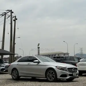 Mercedes-Benz C300 2016 Silver