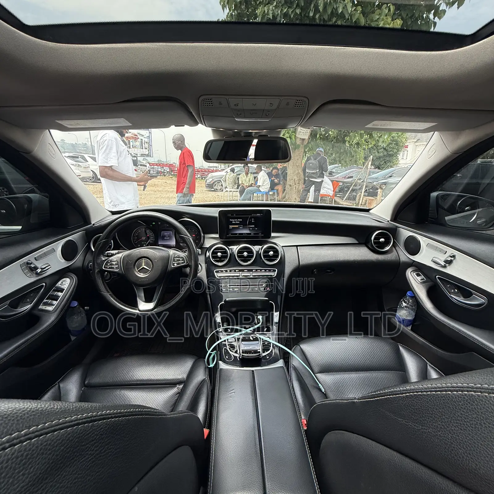 Mercedes-Benz C300 2016 Silver