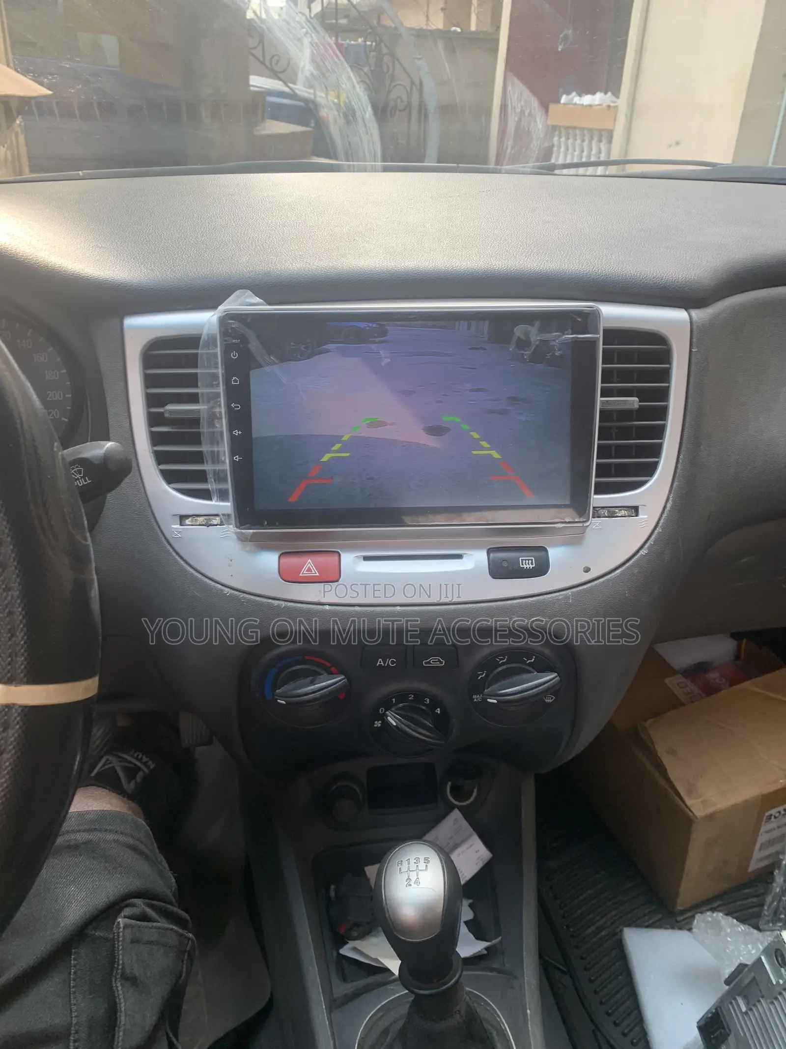 2005-2008 Kia Rio Android Screen + Reverse Camera
