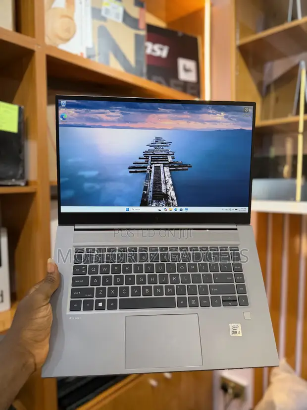 Laptop HP Zbook Studio G7 32GB Intel Core i7 SSD 512GB - MOBLORDZ 