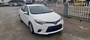 Toyota Corolla LE 4dr Sedan (1.8L 4cyl CVT) 2015 White