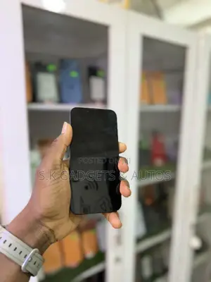 Apple iPhone 16 256 GB Green