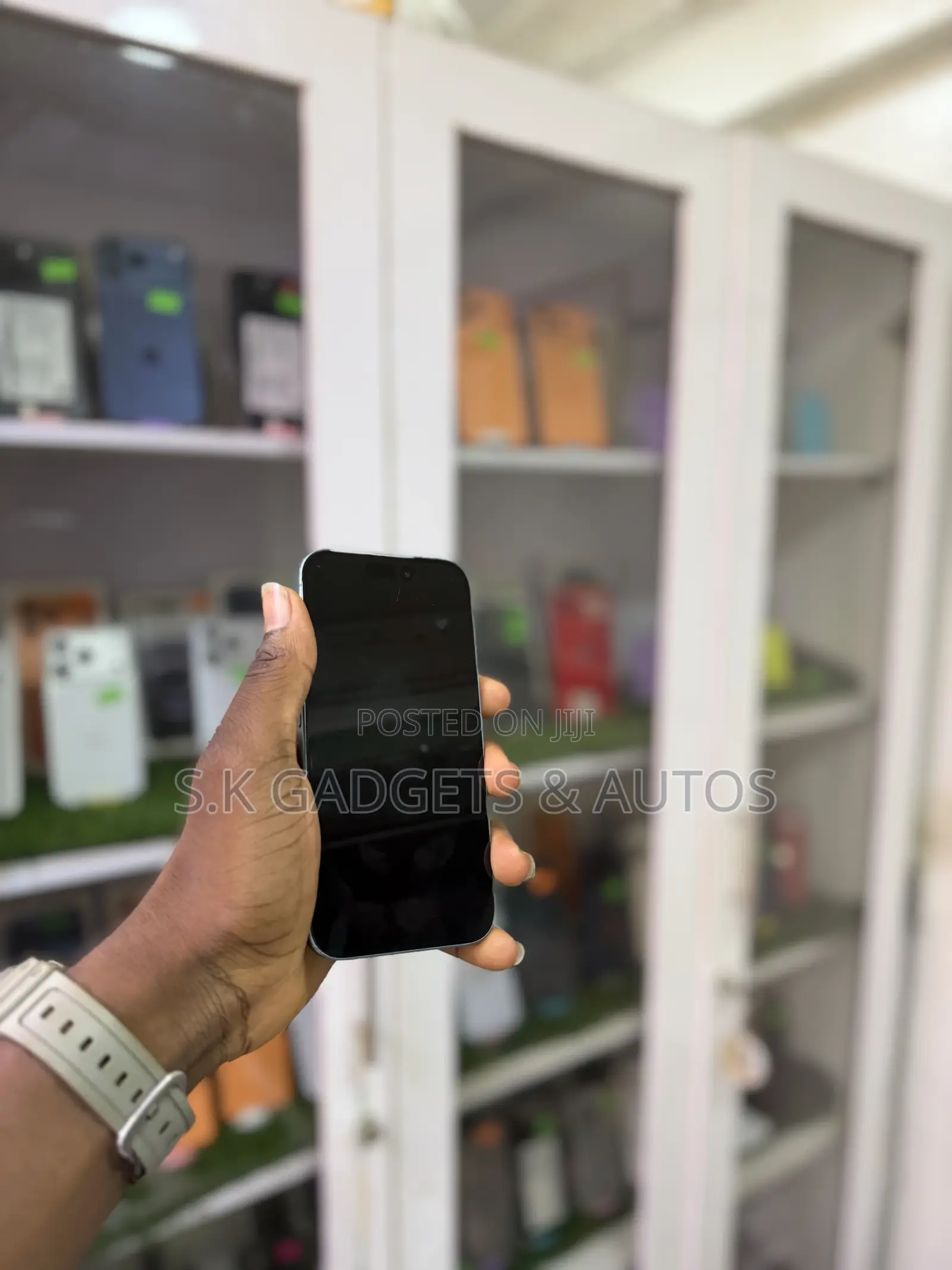 Apple iPhone 16 256 GB Green