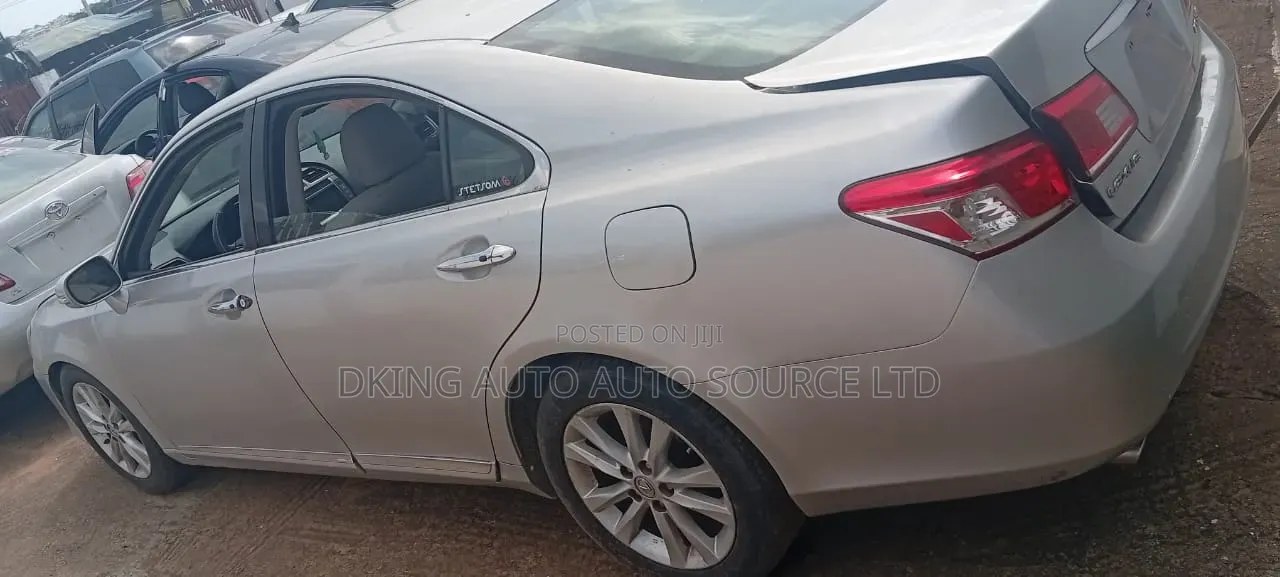 Lexus ES 350 2010 Silver