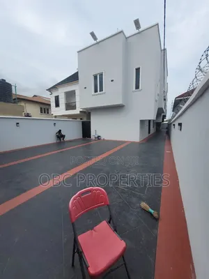3 Bedrooms Terrace Duplex
