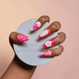 Pink Blossom Luxe Press-on Nails – Handmade Floral Almond Nail Set