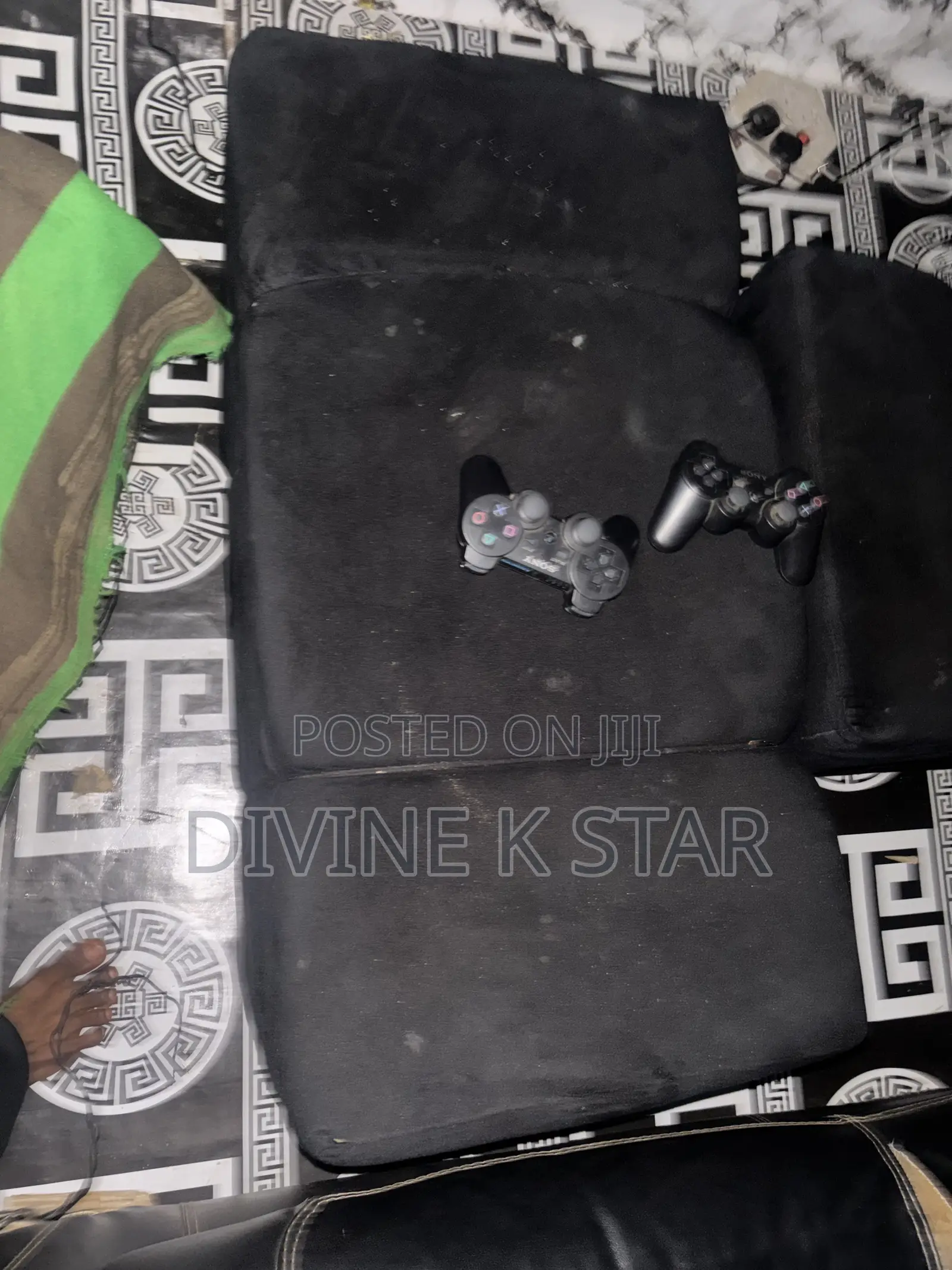 Sitting Chair