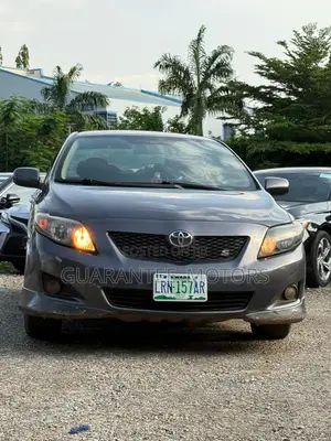 Toyota Corolla 2009 Gray