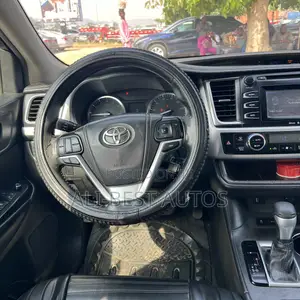 Toyota Highlander 2015 Gray