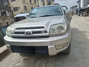 Toyota 4-Runner 2005 Gold