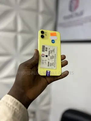 Apple iPhone 11 64 GB Yellow