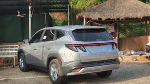 Hyundai Tucson 2025 Silver