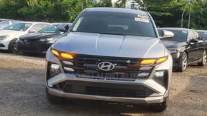 Hyundai Tucson 2025 Silver