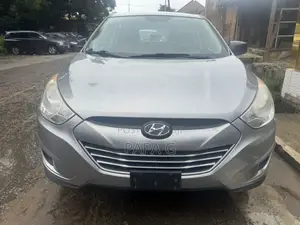 Hyundai Tucson GL FWD 2012 Silver