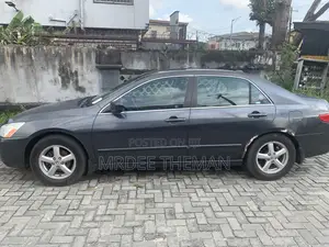 Honda Accord 2005 Gray