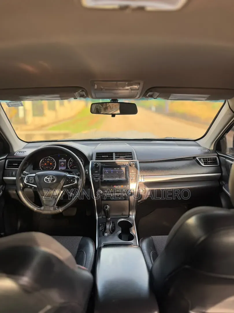 Toyota Camry 2016 Black