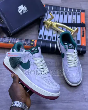 New Nike Air Force 1