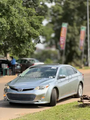 Toyota Avalon Limited FWD Sedan (3.6L 6cyl 6A) 2016 Silver