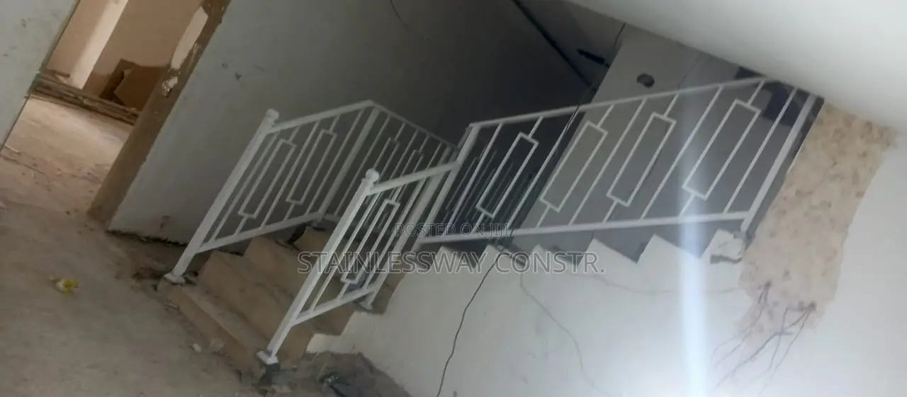 Wrought Iron Full Railing