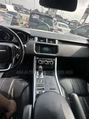 Land Rover Range Rover Sport SVR 4x4 (5.0L 8cyl 8A) 2017 Pearl