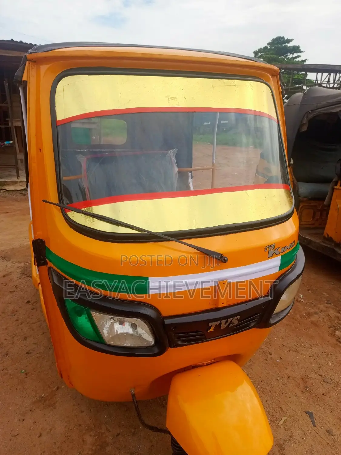 TVS HLX Plus ES 2018 Yellow