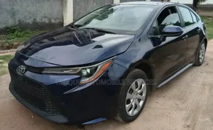 Toyota Corolla LE 2020 Blue