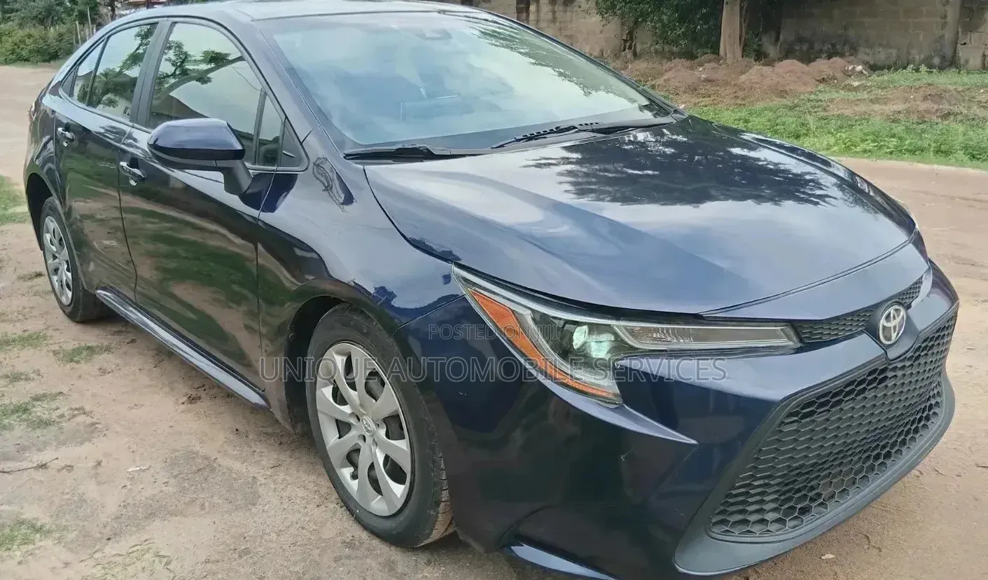 Toyota Corolla LE 2020 Blue
