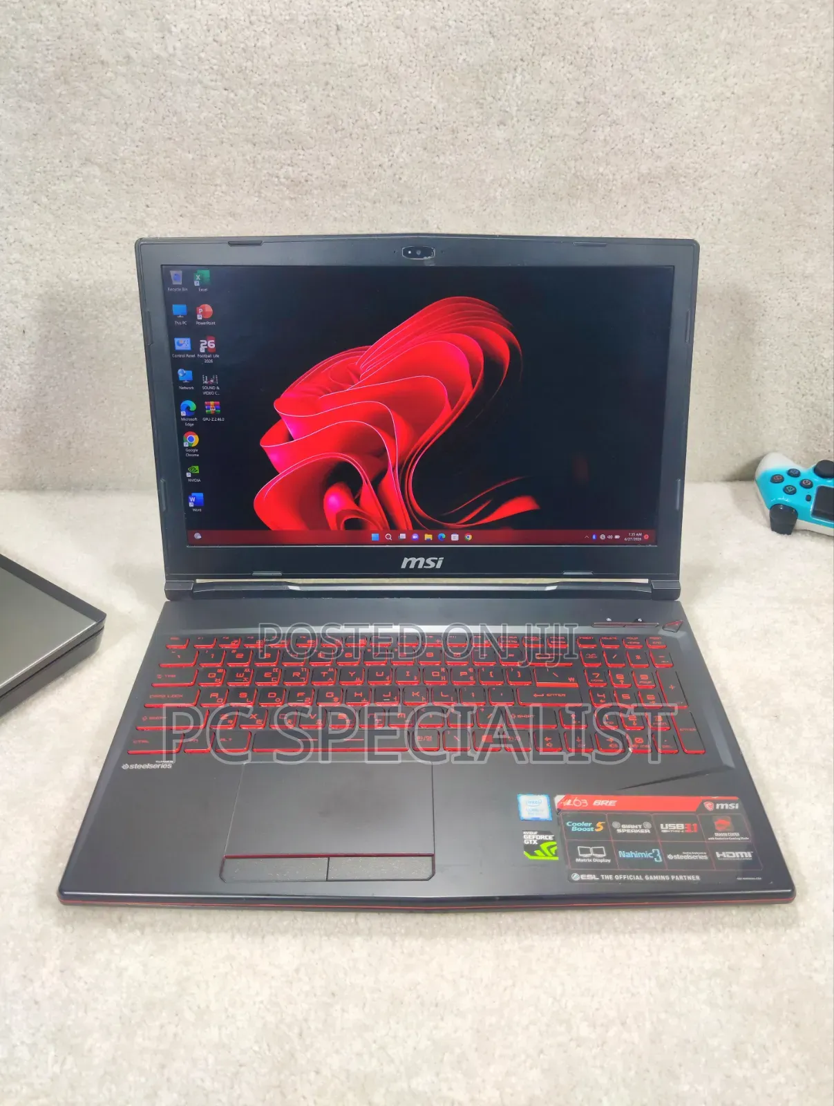 Laptop MSI GL63 8RD 16GB Intel Core i7 SSHD+SSD 1T