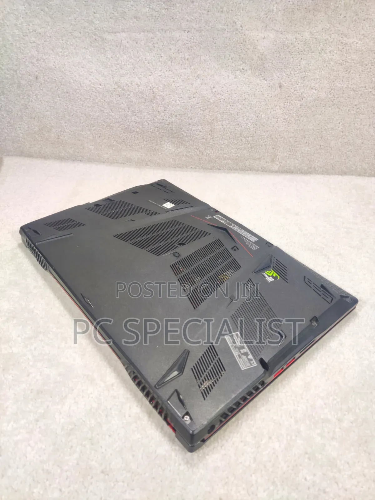 Laptop MSI GL63 8RD 16GB Intel Core i7 SSHD+SSD 1T