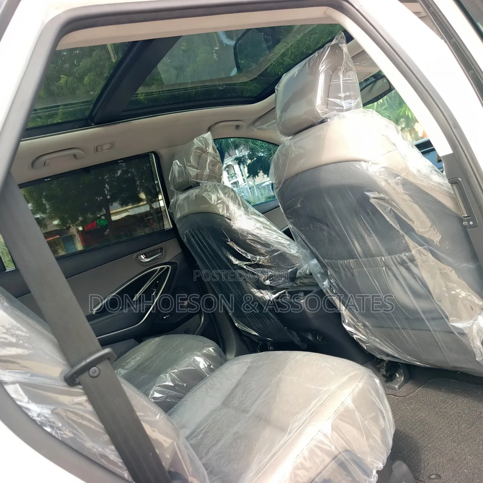 Hyundai Santa Fe 2017 White