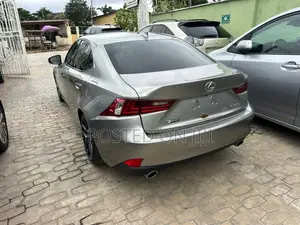 Lexus IS 300 AWD 2016 Silver