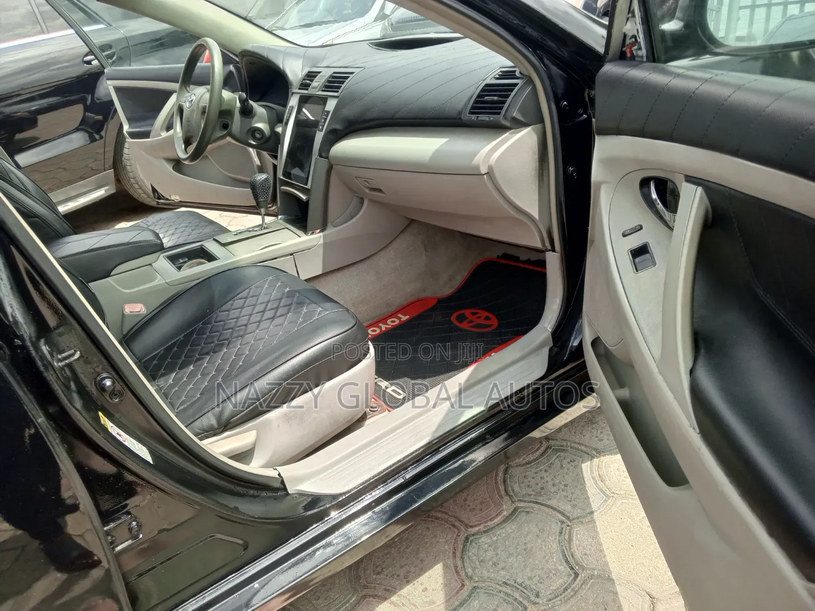 Toyota Camry LE 4dr Sedan (2.4L 4cyl 5A) 2008 Black