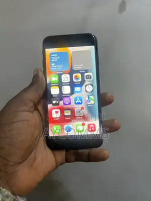 Apple iPhone 7 32 GB Black