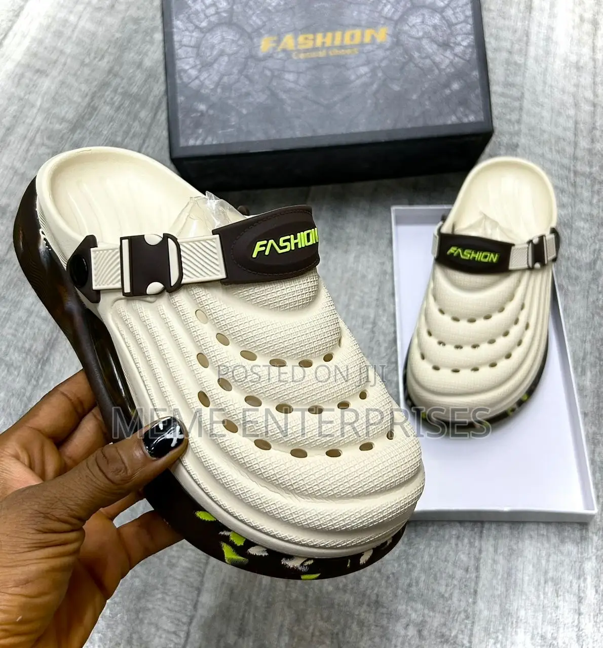 Premium_crocs