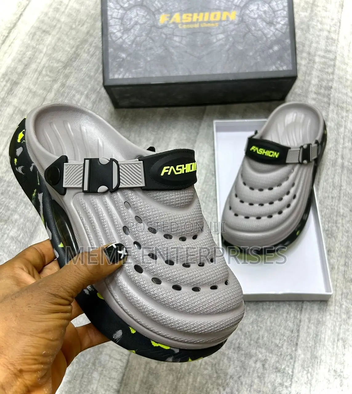 Premium_crocs