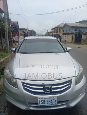 Honda Accord 2010 Silver