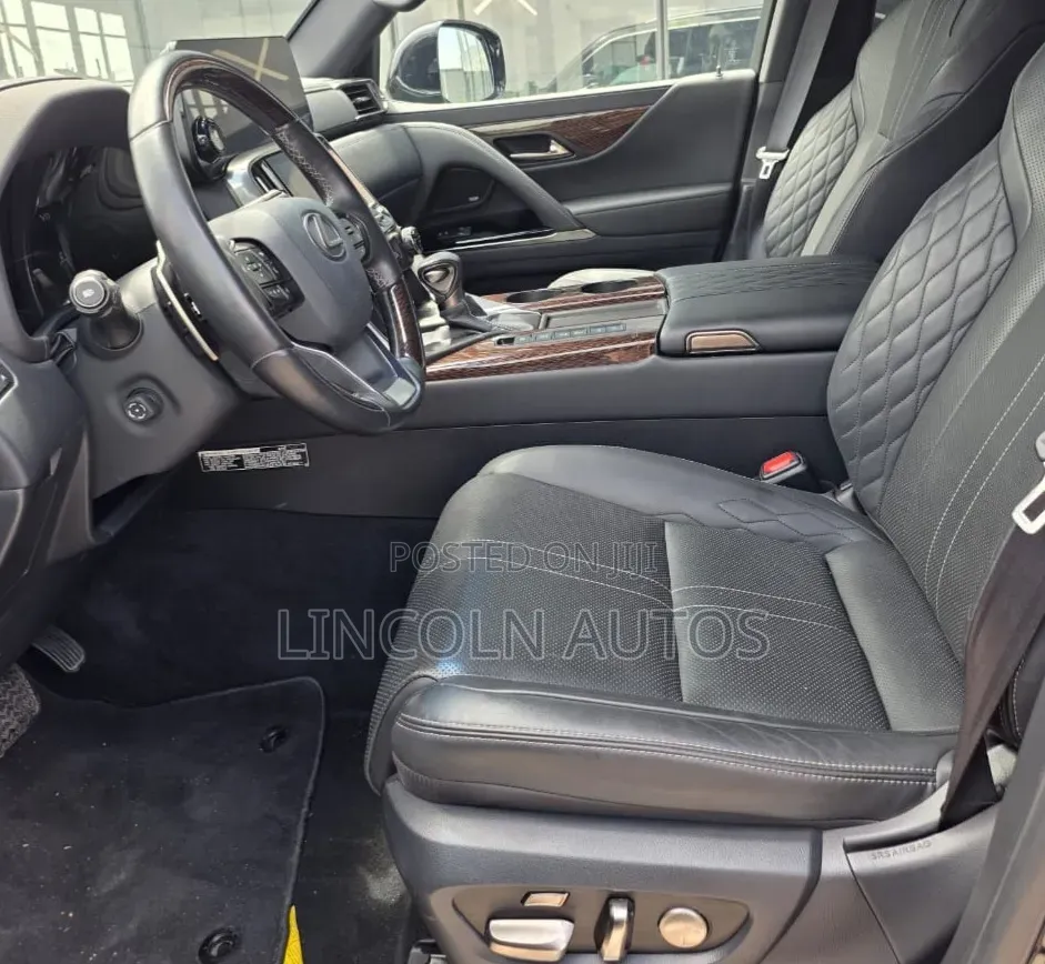 Lexus LX 600 2023 Matt Black