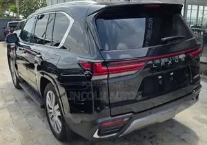 Lexus LX 600 2023 Matt Black