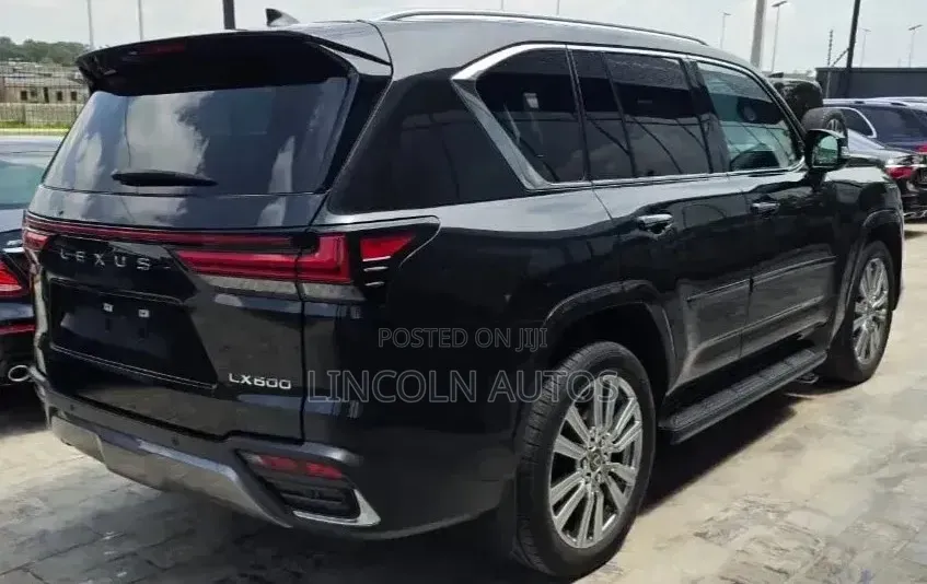 Lexus LX 600 2023 Matt Black