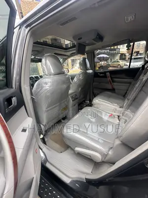 Toyota Highlander Limited 2010 Gray