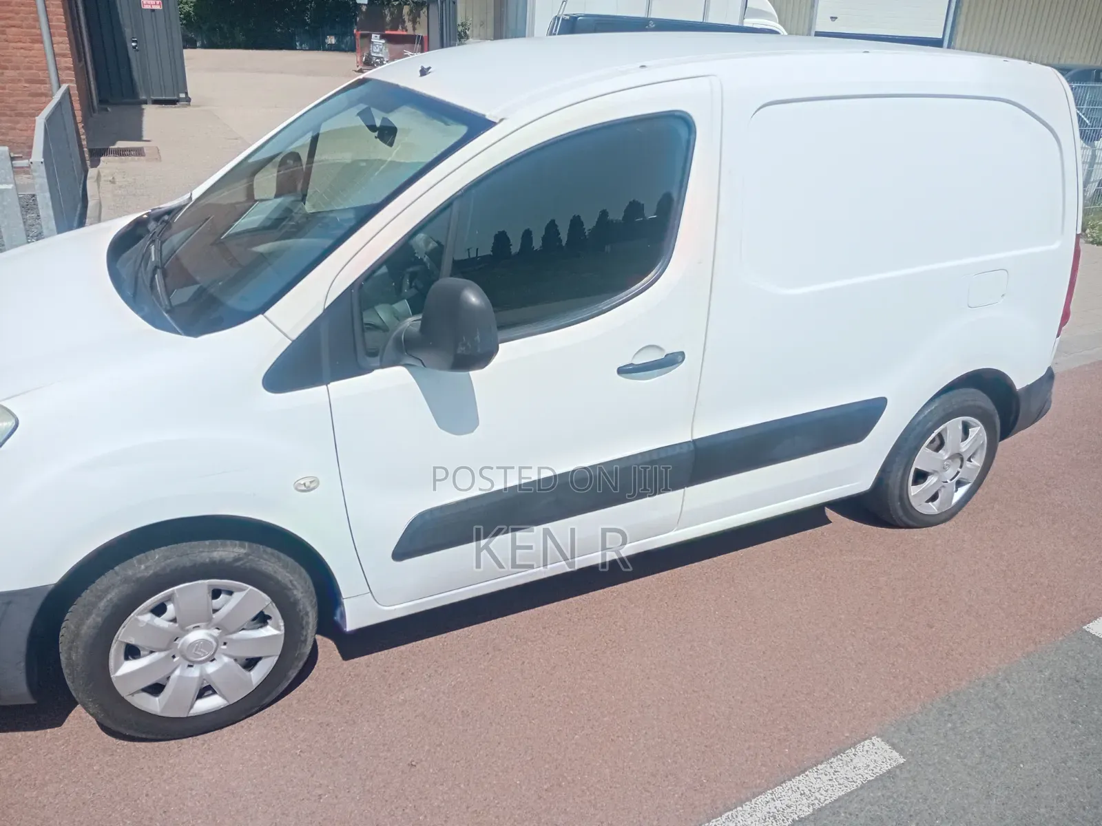 Peugeot Boxer 2010 White