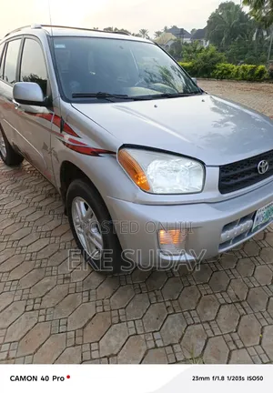 Toyota RAV4 Automatic 2003 Silver