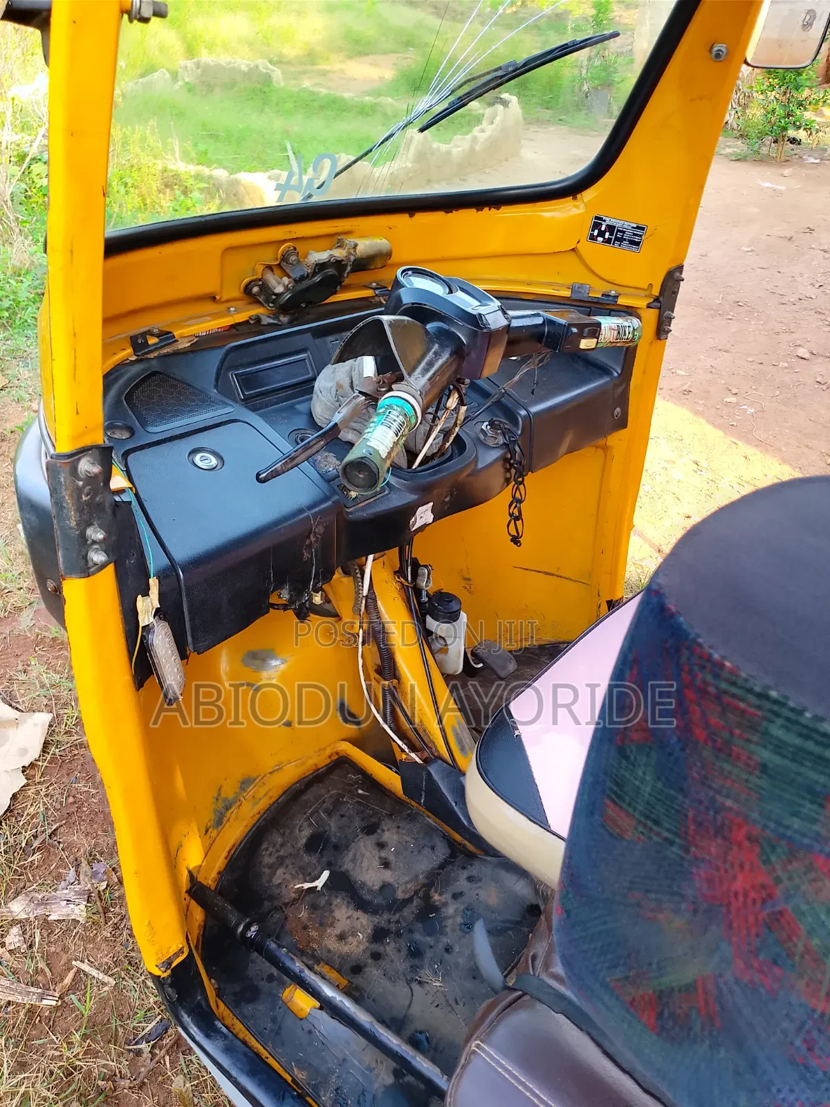TVS King Cargo 2024 Yellow
