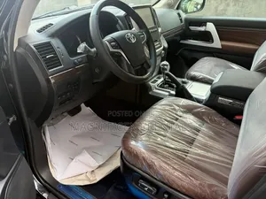 Toyota Land Cruiser 2021 Black