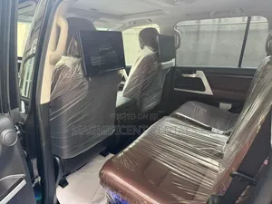 Toyota Land Cruiser 2021 Black