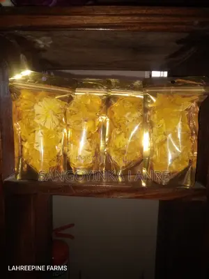 Dried Pineapple (Lahreepine Farms)