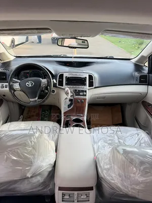 Toyota Venza 2011 White