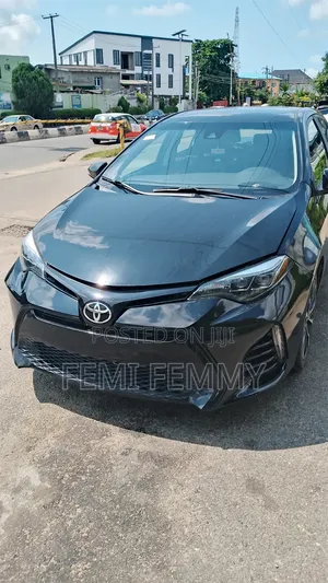Toyota Corolla XSE 4dr Sedan (1.8L 4cyl CVT) 2017 Black
