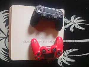 Playstation 4 Slim