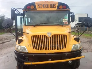 Bus 2009 Yellow